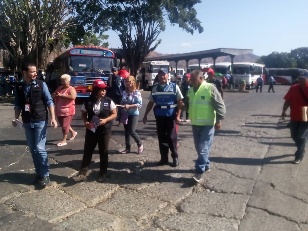 GuaricoSenades's tweet photo. El Plan Nacional Integral de Supervisión de Zonas Libres de Armas de Fuego está destinado a evitar el ingreso y porte de armas, municiones y explosivos a espacios tipificados en la #LPCAM a fin de mantener la paz| @expoguarico es #GuáricoZonaLibreDeArmas
|@MIJPVenezuela @OVSMIJ https://t.co/PNso4OrUvR