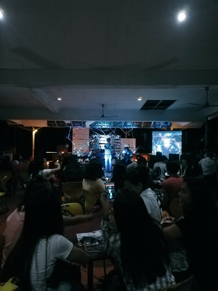 SASBulletin's tweet photo. Happening now at the Bunzel Canteen! Come, hear the tunes and feel the cold rhythm of words π
#SASBULLETIN
#LoveDays2019
#WinterRhythms https://t.co/4PWo1aLaBH