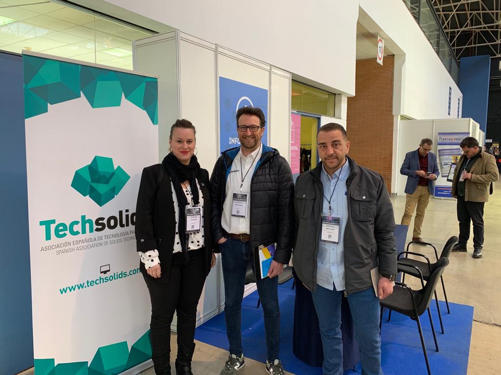Coatresa's tweet photo. Hoy visitamos la feria @Polu_Solidos, el salón de la Tecnología para la Captación y Filtración en la @LaFargaGemsa
@EXPOSOLIDOS @techsolids
#polusolidos2019 #filtracion #captación #separación
Coatresa: Aplicación de #recubrimientos #antiadherentes #anticorrosivos https://t.co/t3SVC92eWq