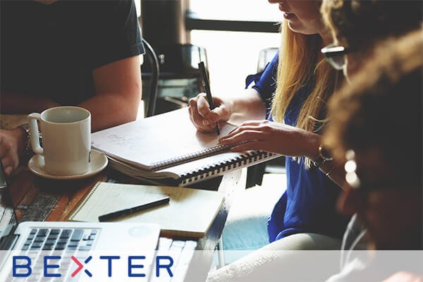 MediTracker's tweet photo. Track en trace systeem, implementatie in ziekenhuizen en real time data. Onderwerpen die centraal stonden tijdens onze rondetafelsessie, samen georganiseerd met Intellifi. Meer over deze onderwerpen en de casussen die werden behandeld, lees het hier: https://t.co/fZOTQP059o https://t.co/6d6wK8bByX