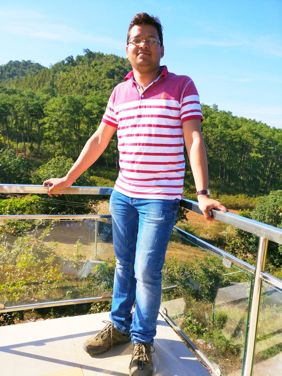 Soumya17051990's tweet photo. @VMart_Fashion @VMart_Fashion
#ContestAlert
#VLoveVMart
#HugDay2019
@drarpita92
@Aparnapatra3 https://t.co/dNd5OmqkFb