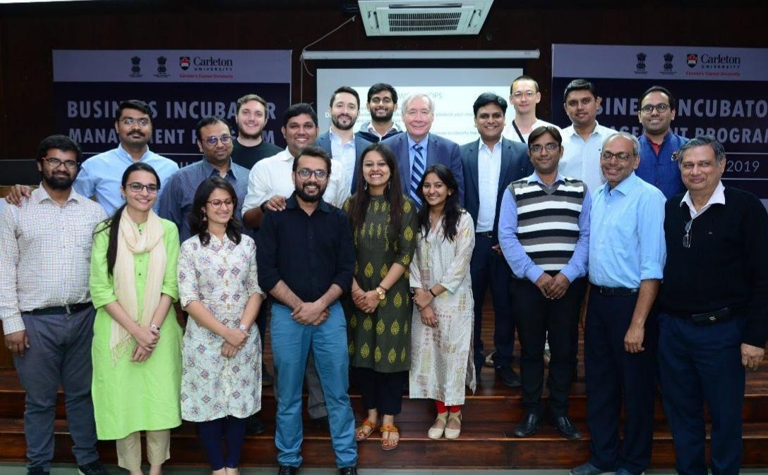 GloCalCoWorking's tweet photo. 1st day(12th Feb) was a big success 😊
Getting connected to great group of people leading the effort to #GrowGujarat
@iicpdpu @Carleton_U @CanadaIndia_CA https://t.co/stv6vWNUQd