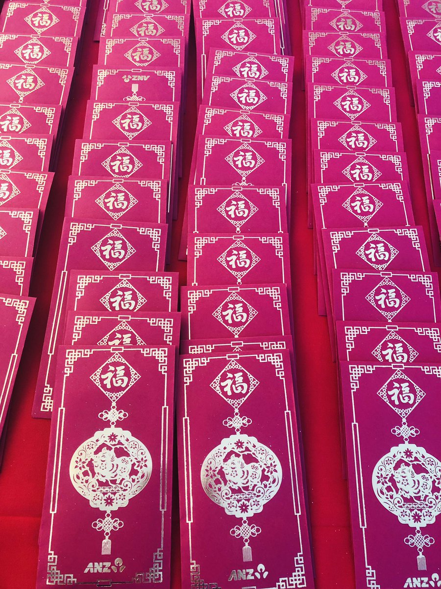 CassLee3501's tweet photo. CNY celebrations at the Parliament this evening.  Great to see the @ANZ_NZ red packets!  So beautiful💕 @JackHou90 @7bpk https://t.co/SmMPFlRVoN