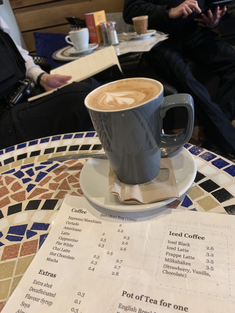We are at <a href="/Cafebarcelonauk/">Cafe Barcelona</a> with @MPSStreathamW and @MPSStreatHill for cuppa with a copper until 9am ! We hope to see you here!