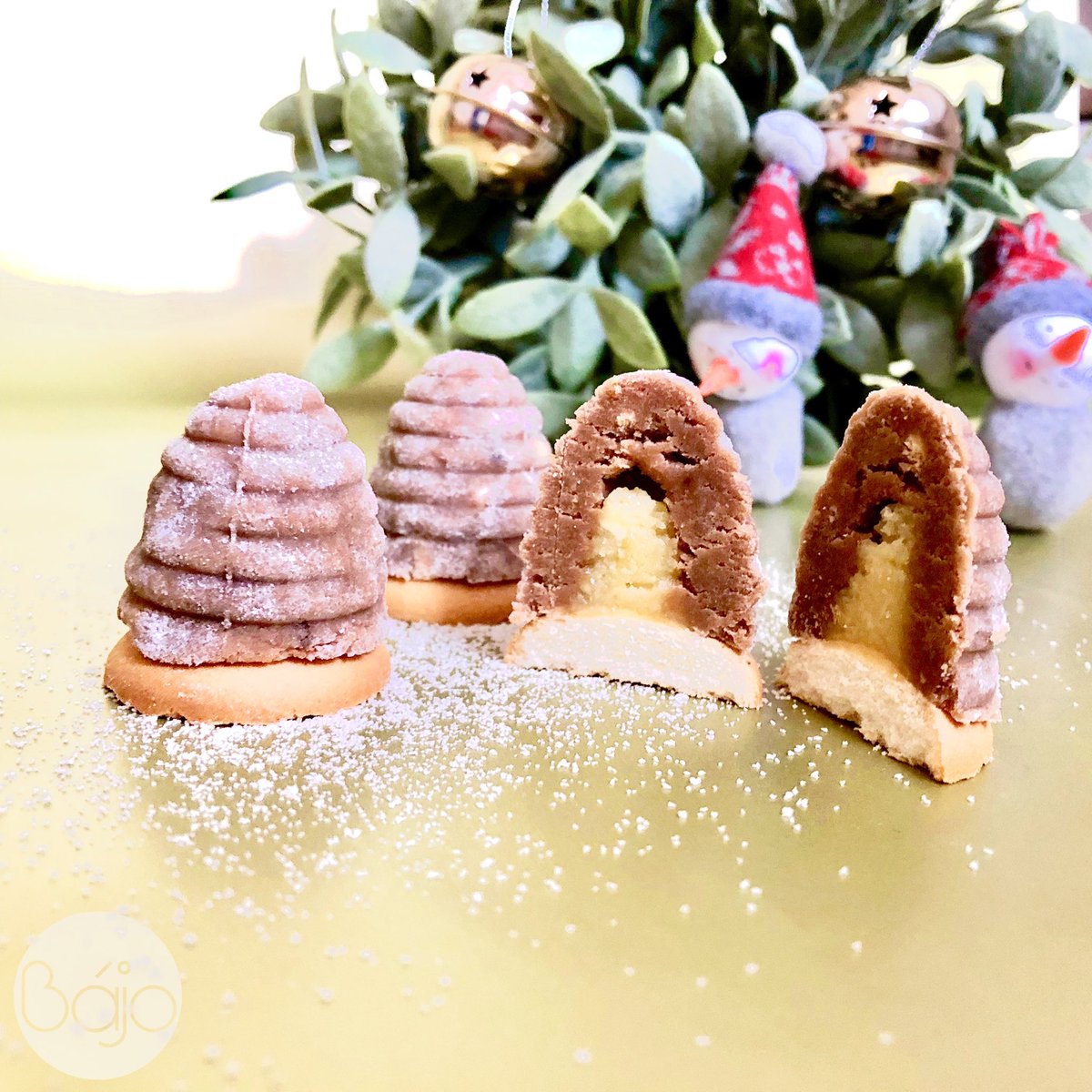 BajoCooking's tweet photo. Special Czech Christmas candy “bee hives” 🐝🐝🐝
.
.
.
.
#special #czech #christmas #cocoa #christmaspreparation #christmascheat #sweet #homemade #homemadefood #homemadecooking #homemadewithlove #nobaked #sugar #yummy #yummylicious #yummyinmytummy #bajovari #bájovaří #food https://t.co/5yvUwYbV2G