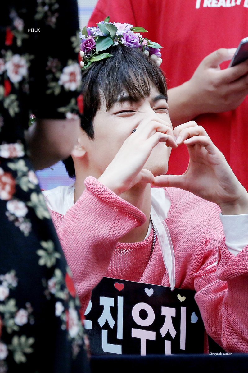 STAYSARCHIEVE's tweet photo. 180819 — © milk970408 

#김우진 #KimWoojin #스트레이키즈 #StrayKids #WOOJIN https://t.co/l2C4Jaiktm