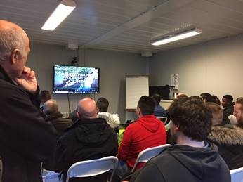 Altifort's tweet photo. Journée #jobdating jeudi dernier chez @Altifort-GLI sur le site de Civray. 
+ de 30 personnes rencontrées pour des postes de :  Chaudronnier, Opérateur soudeur automatique, Soudeur manuel, Accostage / assemblage ... 
#recrutement #industrie40 https://t.co/C2nJGyTUzQ