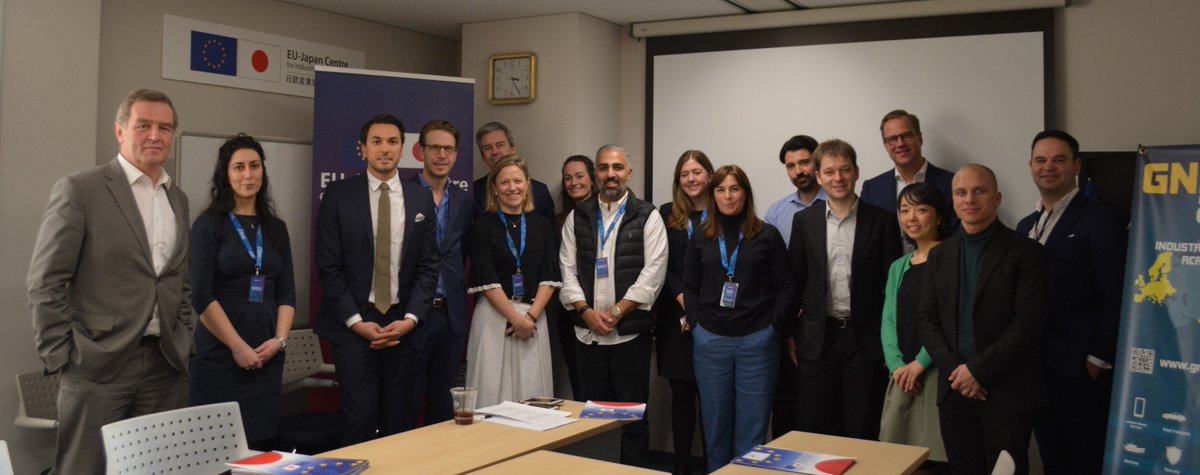 Very pleased to discuss today with a lively group of Swedish 🇸🇪 entrepreneurs interested in #japan , all category winners in the @SdipChallenge . Over 400 #Startup and scale up companies from the Nordics apply every year. bit.ly/1cVIl78 
<a href="/EmbSweTokyo/">スウェーデン大使館</a> <a href="/MagnusRobach/">Magnus Robach</a>