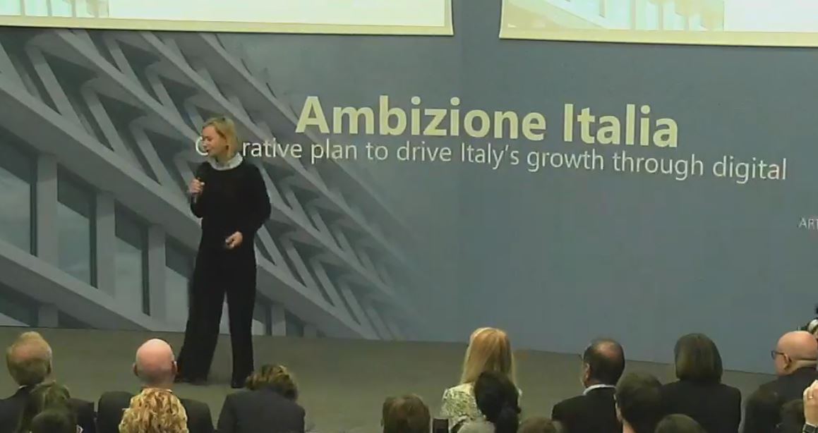 polimi's tweet photo. Donatella Sciuto: da oltre 40 anni il @polimi fa ricerca e formazione su tecnologie di intelligenza artificiale e analisi dei dati. Da oggi @Microsoft diventa partner e potenzia le attività in essere del Politecnico
#AI #BigData https://t.co/URqt2eCvKK