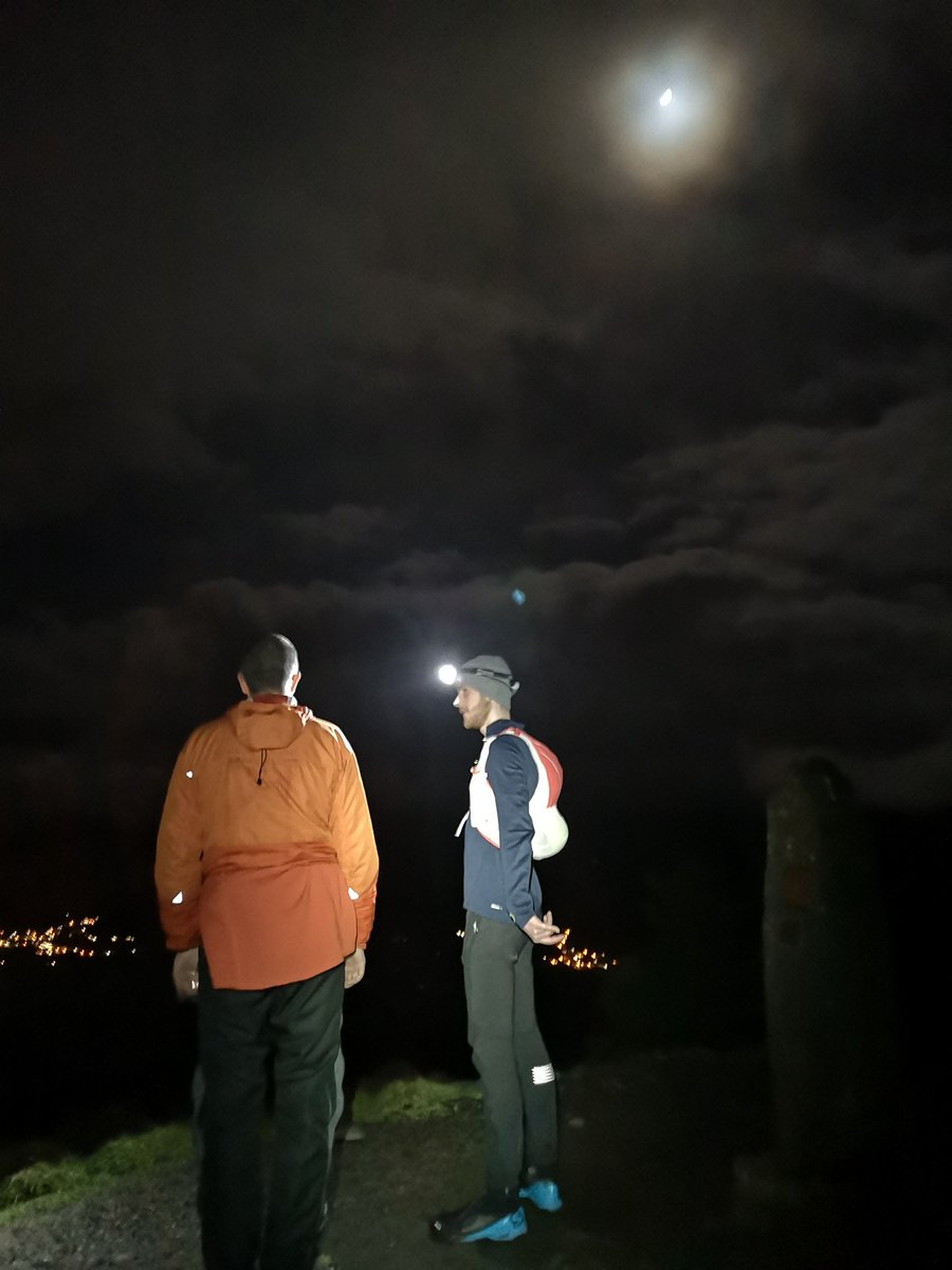 There's nothing like an atmospheric night #hike ⛰️🌙 Made the most of a warm winter night last night with a scamper up #Dodd with fellow @OSleisure champ @rorysouthworth. Great view of the bright lights of #keswick #Wainwright ⛰️⛰️ [124/214] #GetOutside #NightHike #LakeDistrict