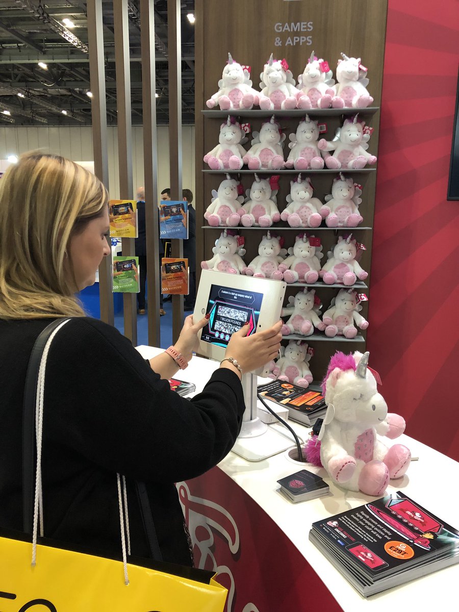 QuizComApp's tweet image. And the first @LT19uk 🦄 has been won!  Leanne is a professional game show contestant who featured on Tipping Point.  Can you do better? #LT19uk
