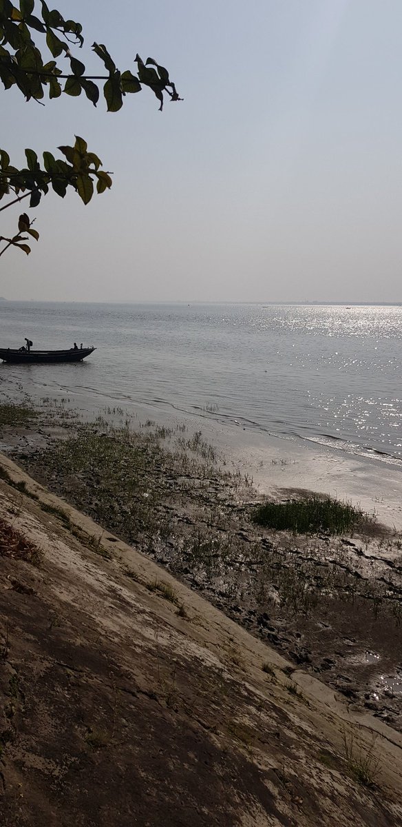 Reynolds_UWE's tweet photo. So here it is. What a sight!  Ganges water quality here we come.  @NERCscience  project. @UKRI_India @WaterQualityTE2 @ResEngland @NewtonFund @research_uk @UWEBristol https://t.co/1qWo9Ag5gP