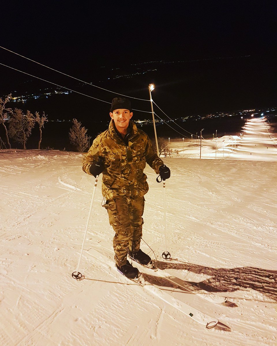 It's work i promise, a full day of skiing lessons followed by some free ski time. Being the primary method of transport it's vital that all ranks master basic ski techniques ! #followthesapper #proudsapper #squadron #onthepiste