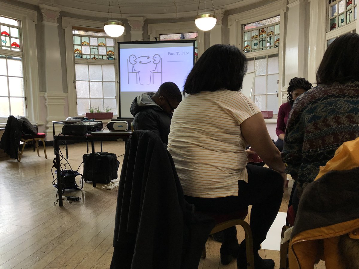 DrAhm3d's tweet photo. First VTS back and @OsmanBhatti is going to #communicateEducate us on New Models of GP consultantations @NewhamGPVTS @THCEPN @NHS_HealthEdEng @NCELCEPN #VR https://t.co/FKUrAlMyrt