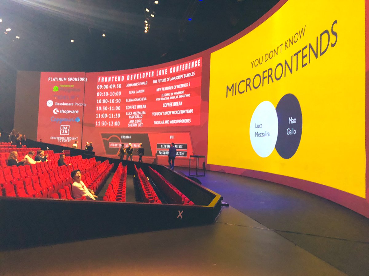 EmmaBostian's tweet image. What a venue 😳💕😻 @Frontend_Love @vuejsamsterdam #frontenddeveloperlove