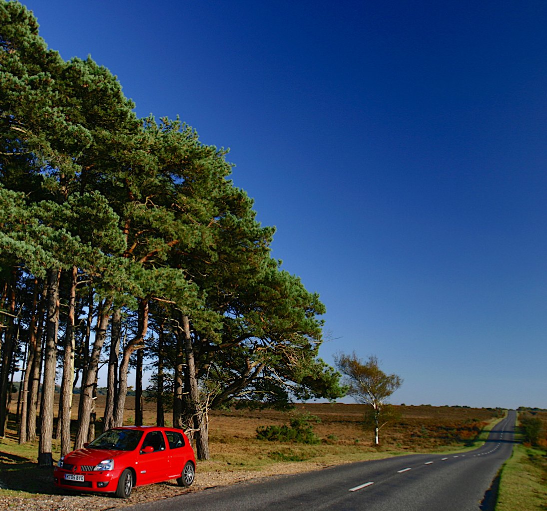 benwhitworth's tweet photo. Found more pics I took of my #4Car long-term @RenaultUKPR #Clio #Trophy from 2006. Got a mate to bimble around New Forest while I pretended to be @downshep A perfect driver's car. Good times at #4Car too, with @matty_prior @FlatsBonnevilleand 
@Tyrekicking and Farah Al Khalisi https://t.co/zFvSj34FnV