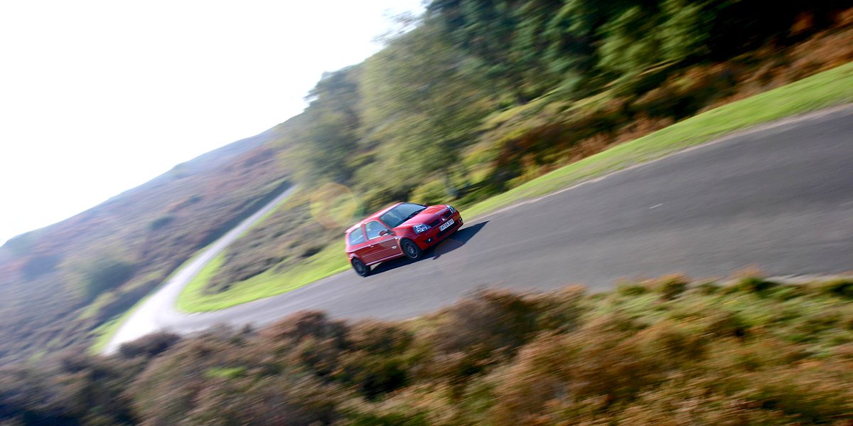 benwhitworth's tweet photo. Found more pics I took of my #4Car long-term @RenaultUKPR #Clio #Trophy from 2006. Got a mate to bimble around New Forest while I pretended to be @downshep A perfect driver's car. Good times at #4Car too, with @matty_prior @FlatsBonnevilleand 
@Tyrekicking and Farah Al Khalisi https://t.co/zFvSj34FnV