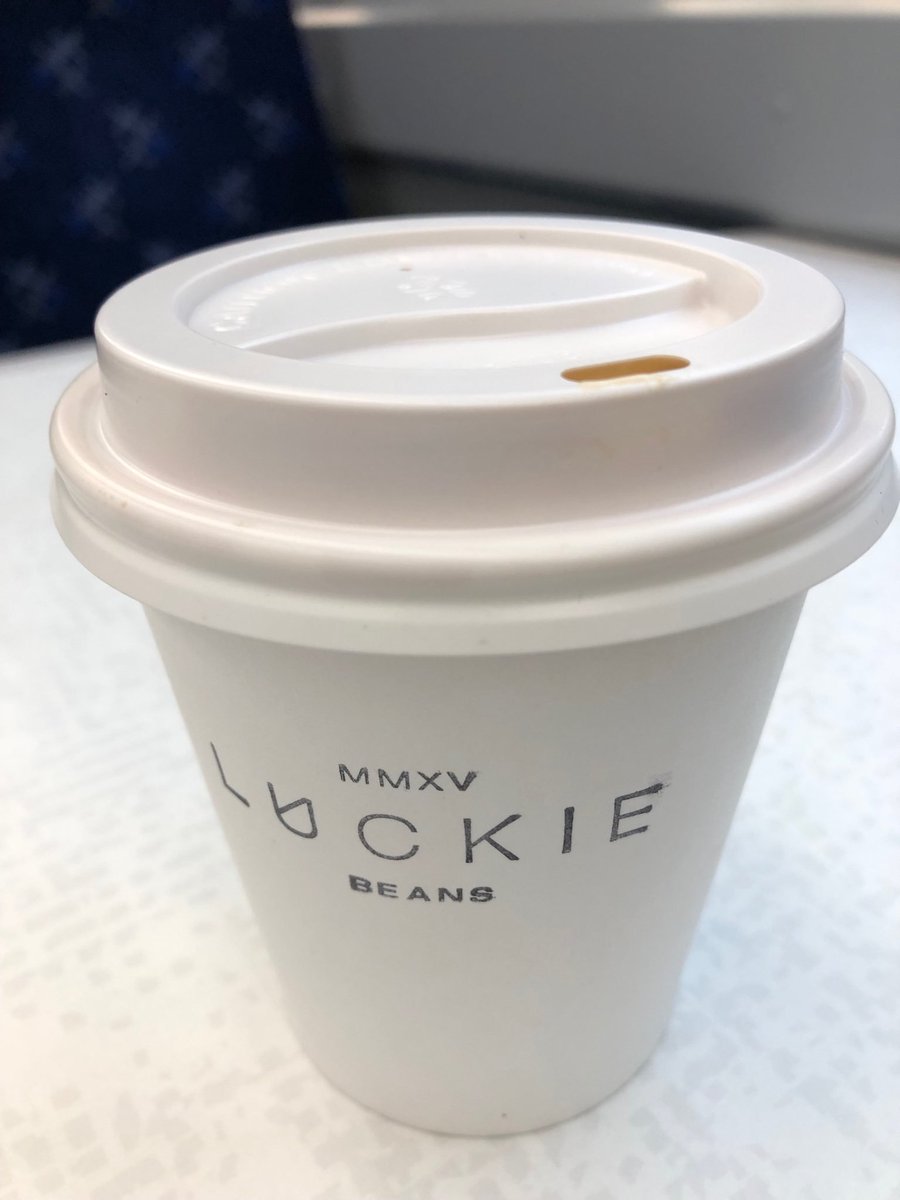 EdinburghJoe's tweet image. Haymarket commuting just got 100% better thanks to ⁦@luckie_beans⁩ ☕️👌