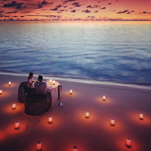 DusitThaniMV's tweet photo. ❤️ Love is in the air 🎶 💕 🌹#DusitThaniMV #Maldives #Love #borderlessdining #visitmaldives #valentinesday2019 DusitThani https://t.co/58qJbqChgw
