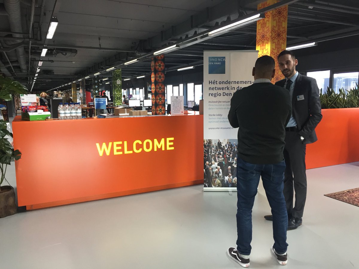 Bijeenkomst VNO-NCW Den Haag bij <a href="/DeResolutie/">De Resolutie</a> met <a href="/SocialLane/">SocialLane</a> over de marketingtrends van 2019. #online #offline #marketing #ondernemers #denhaag #netwerken