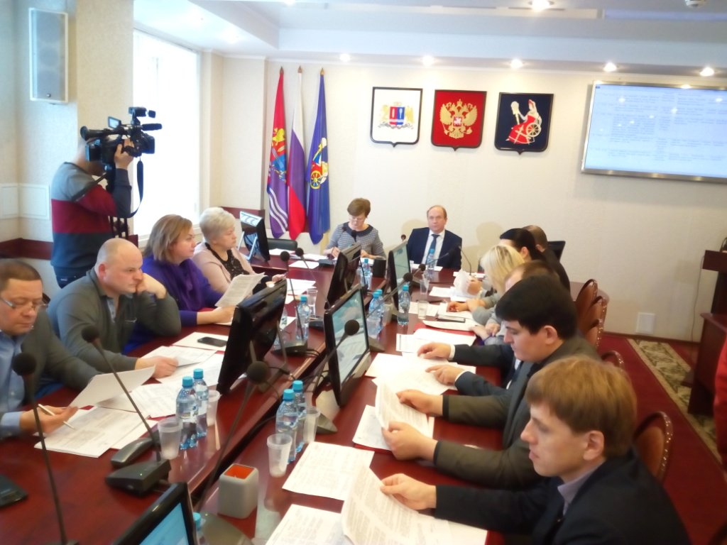 Сегодня состоялось заседание комитета по бюджету и налогам Ивановской городской Думы.ivgorduma.ru/news/-4818
