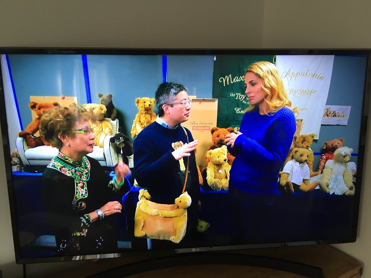 SASauctions's tweet photo. .@Jasmineharman @jenapang @BBCTwo @SpecialAuction1 Great rerun of Jena Pang’s #TeddyBear #Auction with us at #sasauctions was a great pleasure selling such a lovely collection #collectoholics https://t.co/8I0oMsP7Dt
