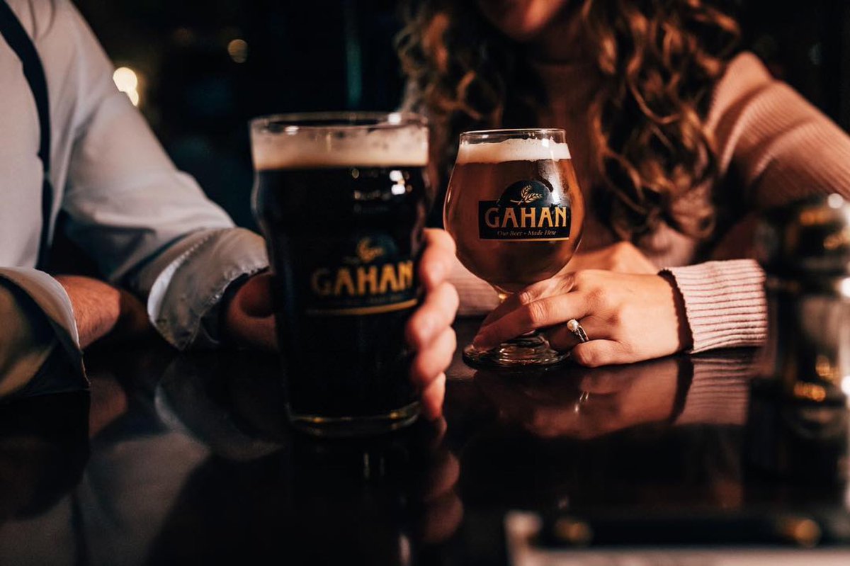 Happy snow day! We have staff price pints all day to keep you from going stir crazy. Stay safe out there ❄️