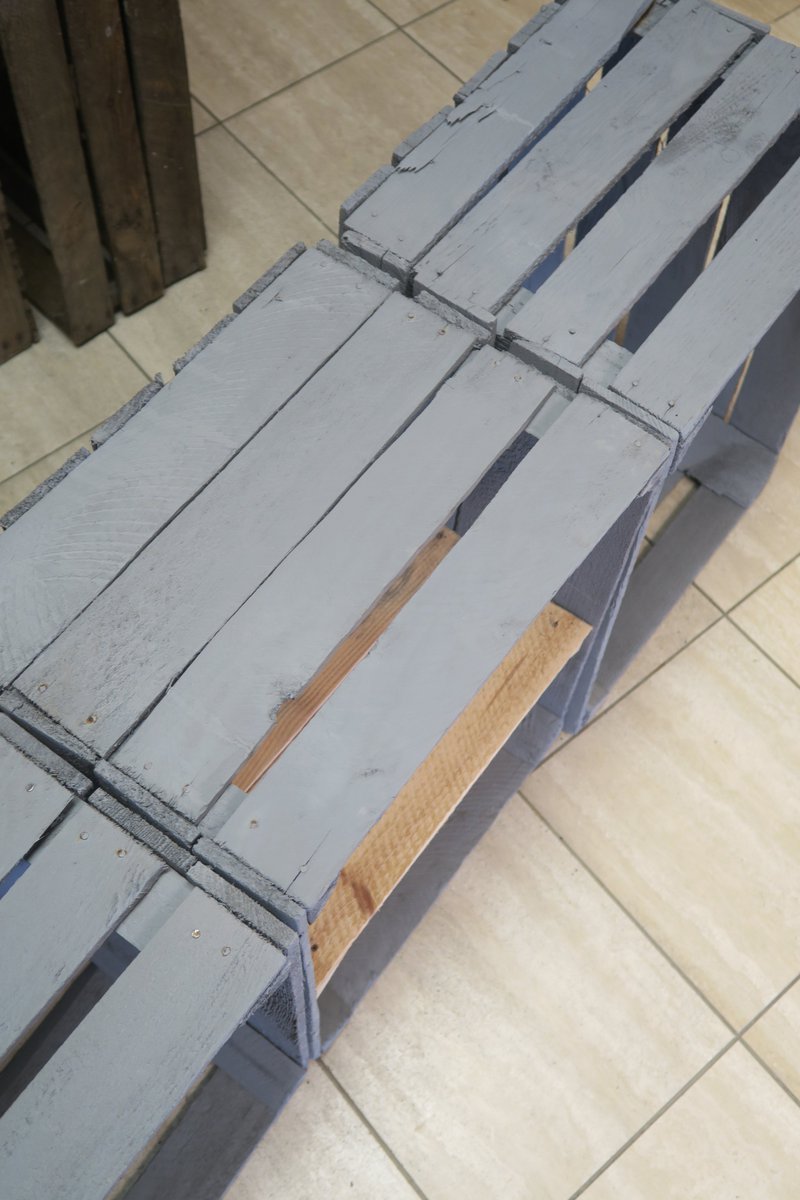 ⭐⭐ How about this for a fab new product. ⭐⭐
  2 Grey painted crates plus 1 Single shelf unit with natural wood accent  shelf. All come separate to arrange how you wish.  All together this is only £79.99 inc delivery to most UK postcodes. 
 Comment below for order yours now.