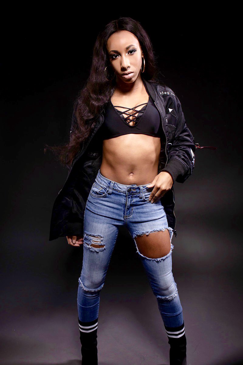 BruceAndTaKhia's tweet image. And, when you want something all the universe conspires in helping you to achieve it.~The Alchemist 
👑🥰 #Manifest #Selflove 
Photographer 📸: @cre8ivehysteria 
MakeUp 👩‍🎨 : ML Artistry