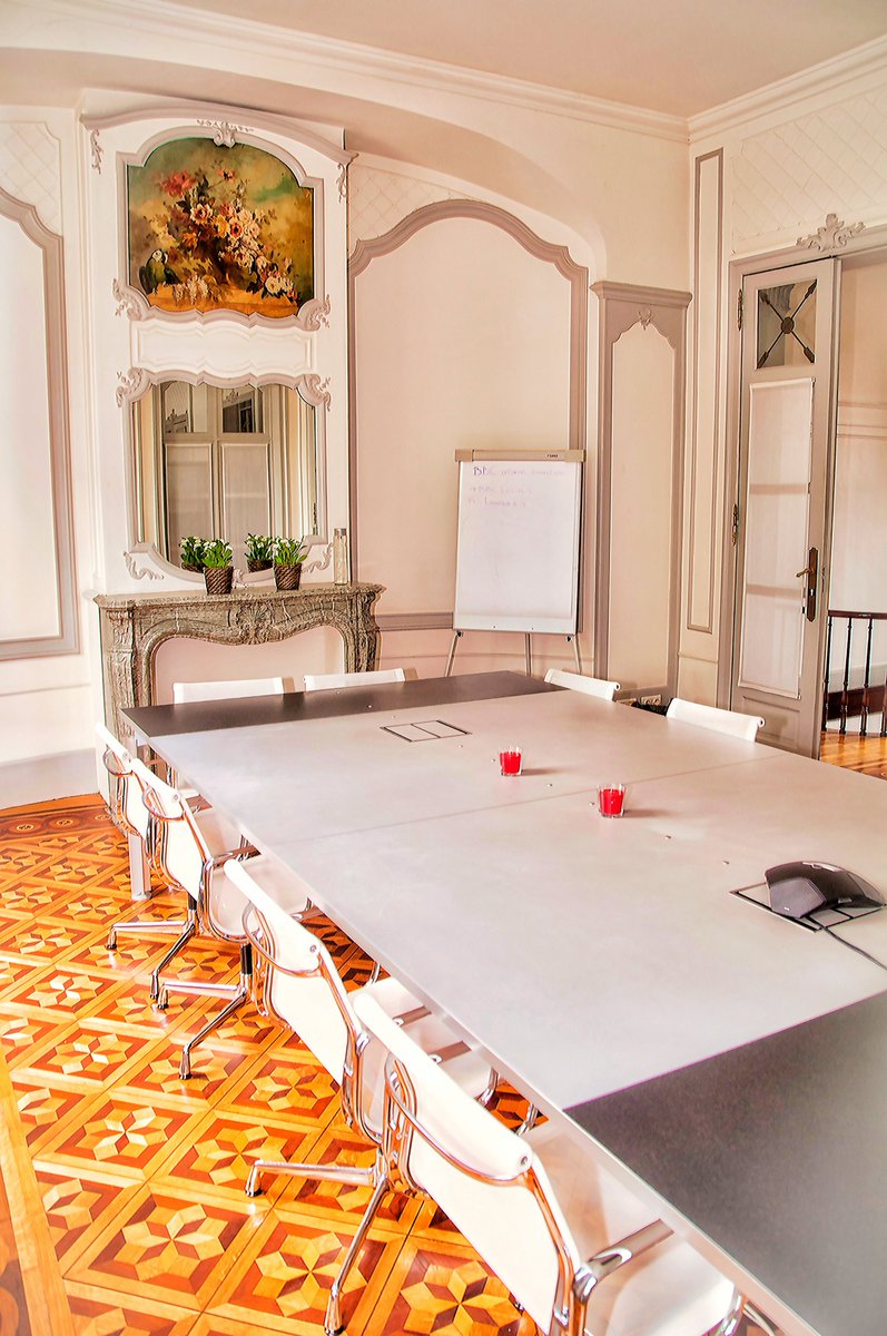 eventflare_io's tweet photo. #EventVenue : This luminous room generates an excellent environment for your brainstorming and business meetings✨ Plus the terrace provides the perfect spot for a break! #eventplanning 

Listing ➡️ https://t.co/MBElH9CiGs https://t.co/abhLnAGTx5