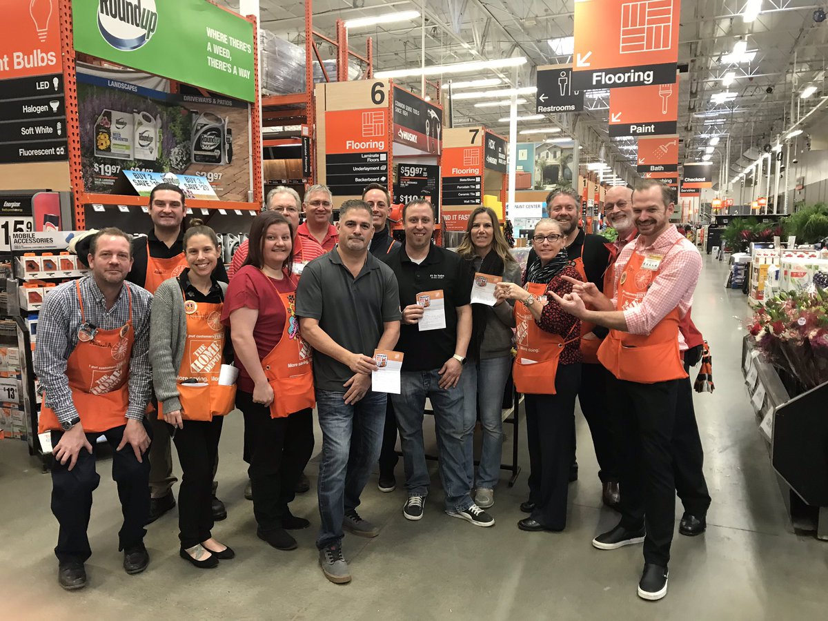 mike_r_oliver's tweet photo. Starting off the morning with some recognition to the D21 Spring Readiness team! You all are amazing!! Thank you for all you do!! @NotoKara @denise_odion @RyanDomingueHD @LaneyAgliam @MannyHomeDepot @ligiae76 @ChuckTHD https://t.co/nS8ckWUUGA
