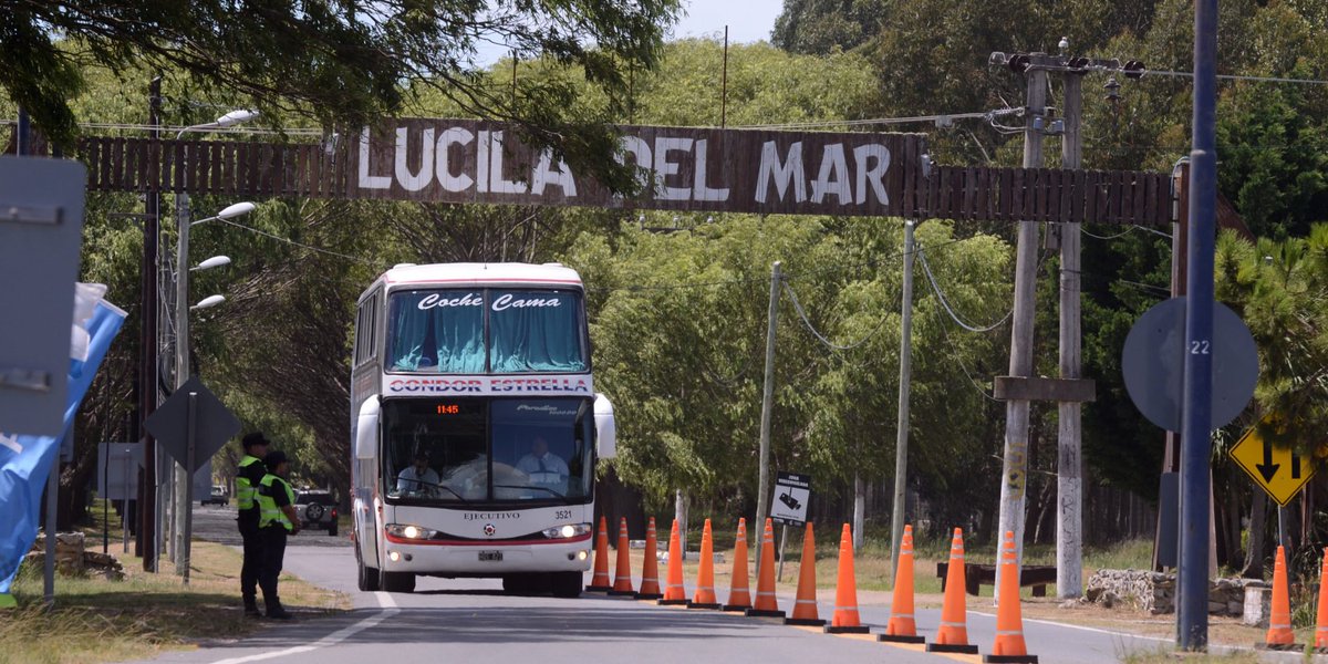 telegraficos's tweet photo. Este jueves @FabianaCantilo y The Beats llegan a Lucila del Mar por el Día de los Enamorados. https://t.co/UoqStCULPC https://t.co/ibqWZnTWNU
