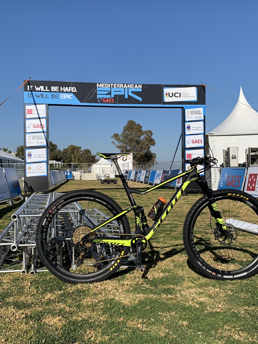 In Oropesa Del Mar ahead of the start of the Mediterranean Epic. 
4 Stages. Let’s see how it goes..