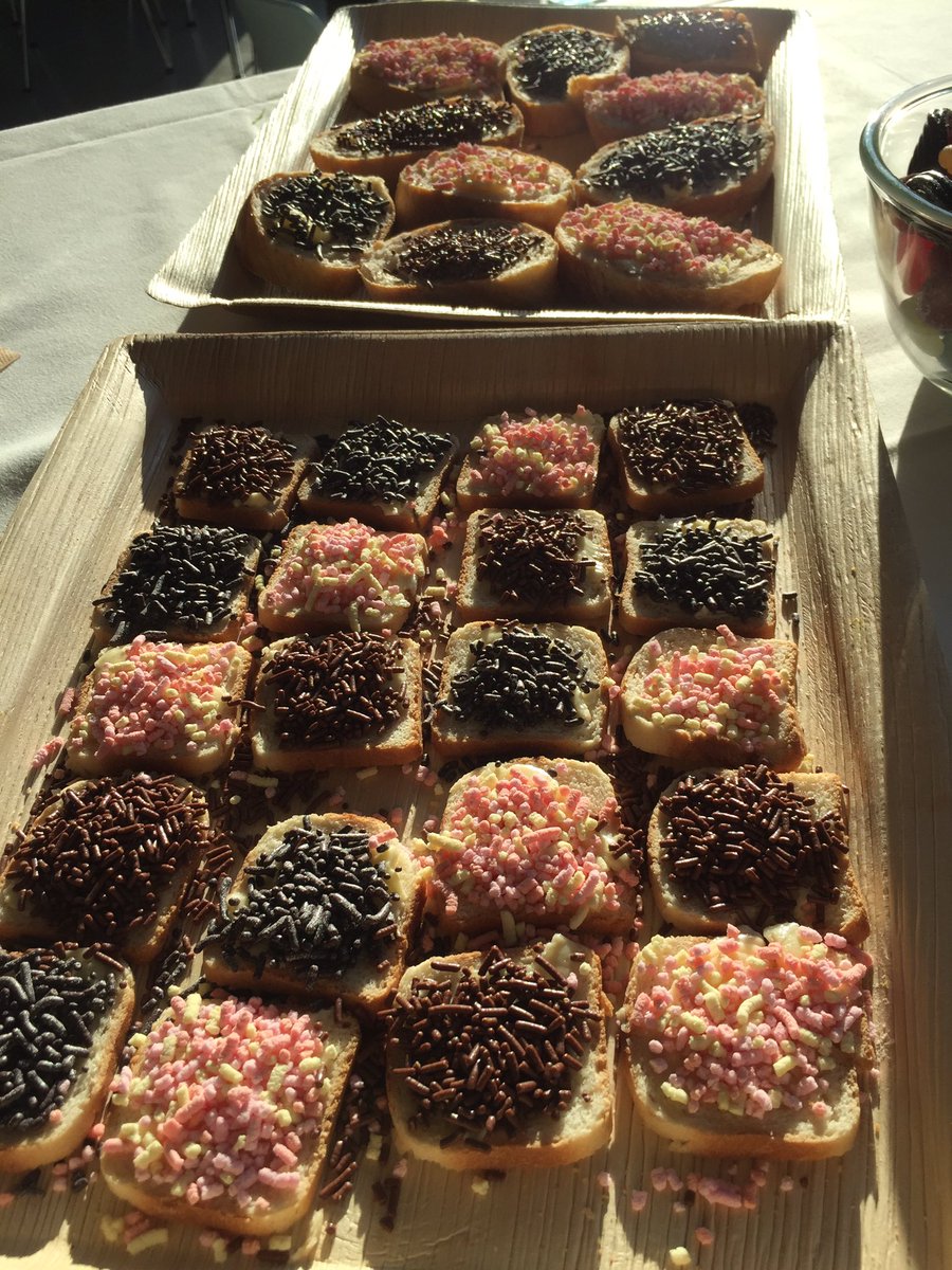 impacthubbern's tweet image. A bit of #dutch flavor &amp;amp; inspiration from @Bundles_NL at our #CETransition training day.