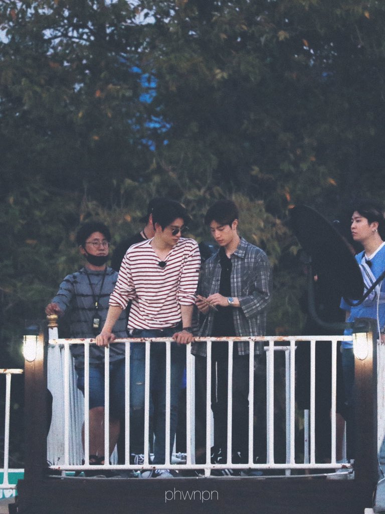 DzS9bP2VYAcDr_e.jpg:orig