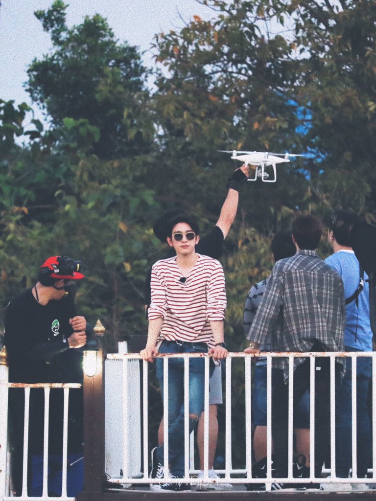 DzS9bP7VsAA1LDd.jpg:orig