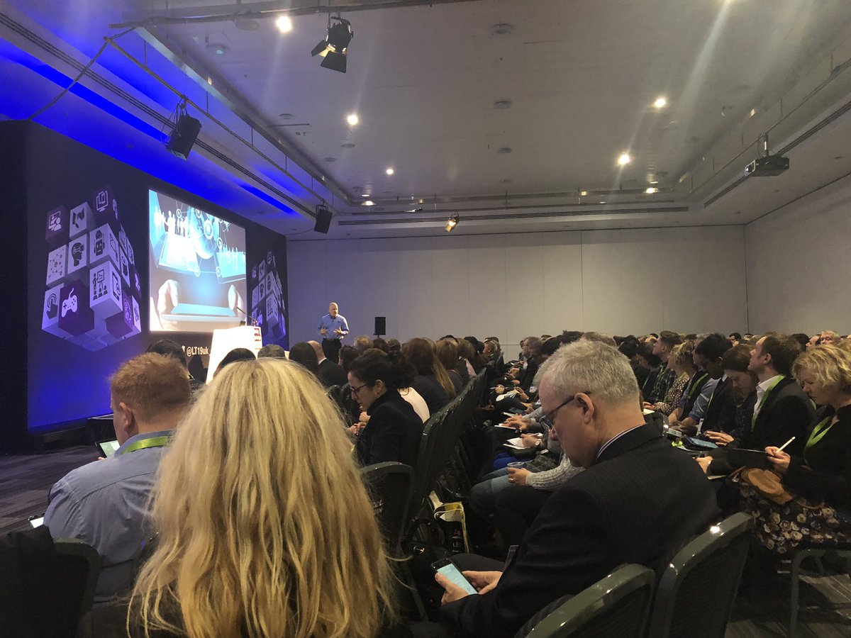 TalentGathering's tweet photo. Full house for the Emerging Technologies session #LT19UK https://t.co/QIUaS0Wx1G