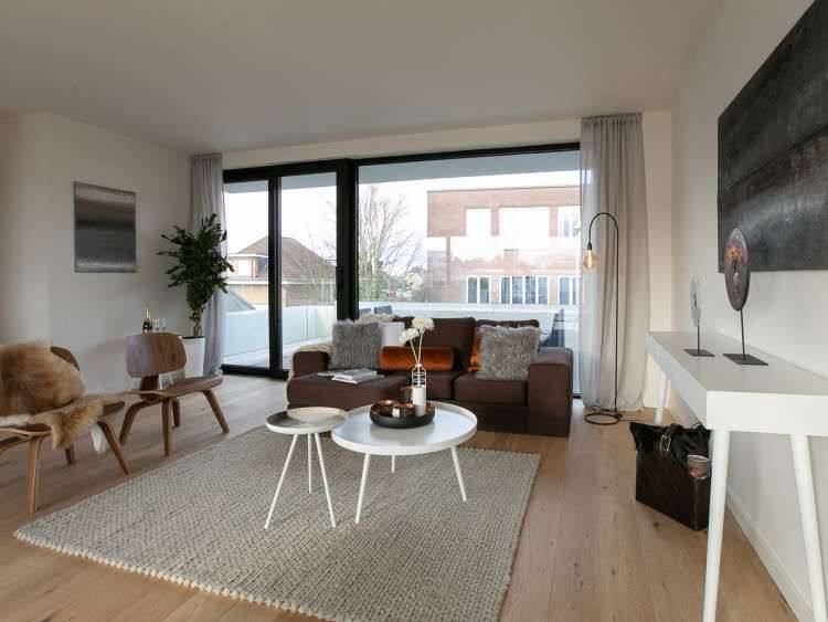 CardboardOffice's tweet photo. Vastgoedproject Chierberghe pimpen we met een luxe pakket meubels. Het appartement heeft heel grote terassen, een grote troef. Het is belangrijk om deze extra aandacht te geven en even gezellig in te richten. #vastgoedpromotie #homestyling #westyleyousell
https://t.co/SAda6x5MB3 https://t.co/0GuM0VzNhq