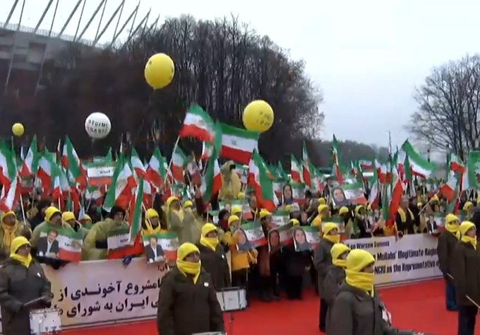 View image on Twitter