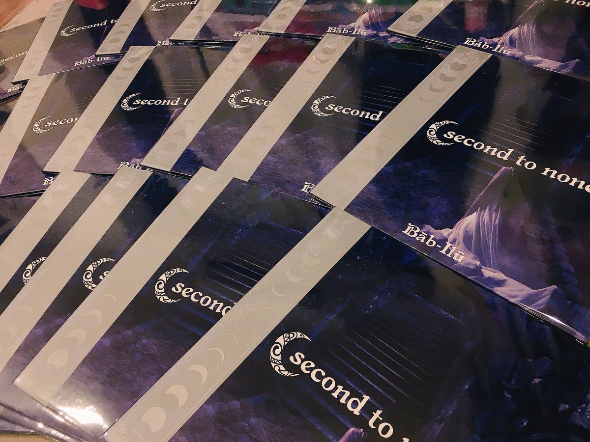 Guerrilla_rec's tweet photo. いよいよあと1週間。

当日は購入者にレコード用の手提げ袋を用意してますので手ぶらで来場も大丈夫です。

アルバムの内容に負けず劣らずのスーパーヘヴィな仕上がりとなっておりますので是非とも手に取ってみて下さい。宜しくお願いします。 https://t.co/R0lynAtmB5
