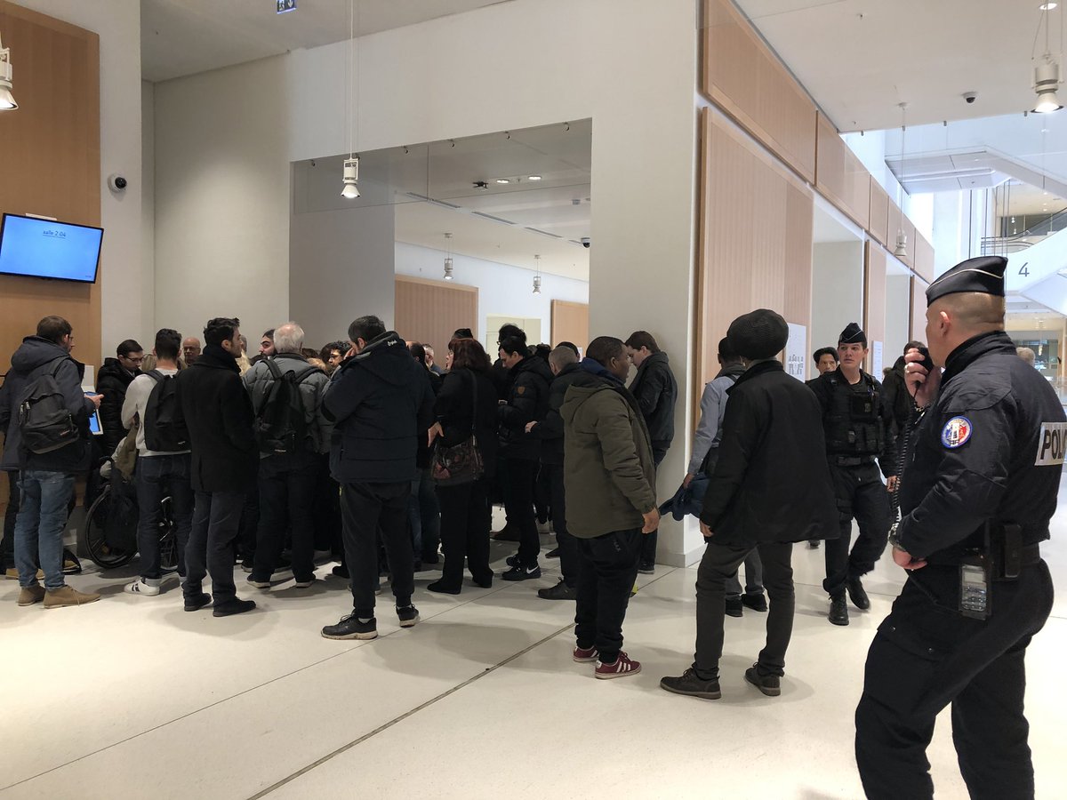 Aude Blacher On Twitter Laudience Commence Dans Une Heure