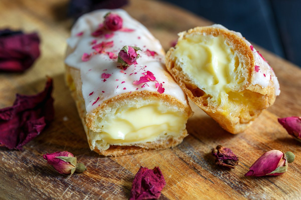💕 "I just called, to say, I love CHOUX!" 💕

#BakingTip: Egg wash your eclairs by gently dragging a natural bristle brush over them before baking – it helps them expand more evenly. Plus, you get a smoother surface for the icing.