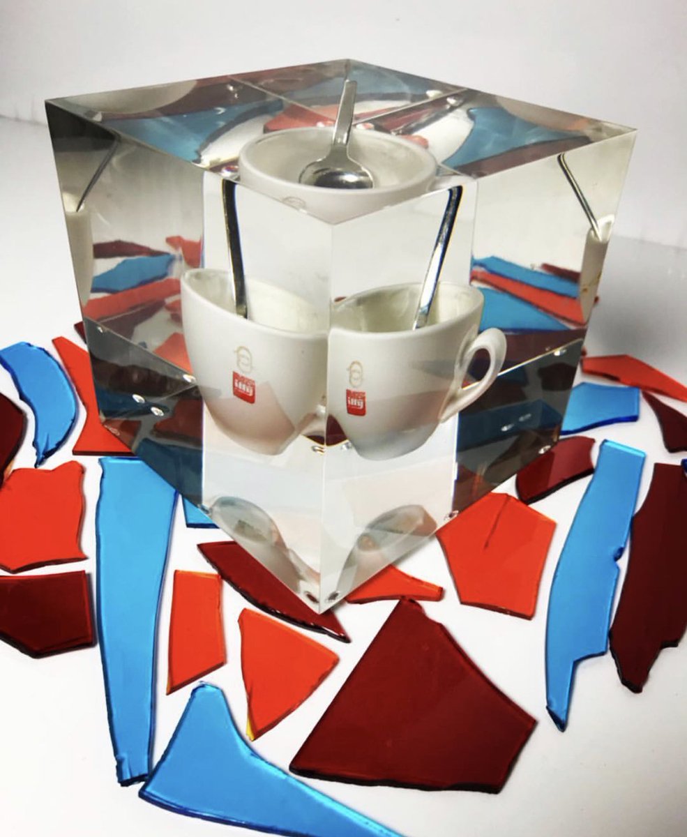 SAUBV's tweet image. Creativity happens with coffee☕️ #artwork #acrylic #transparant #gravity #coffecup #amsterdambased #craft #colors #handmade #embedded #everythingispossible #worldwide #illy