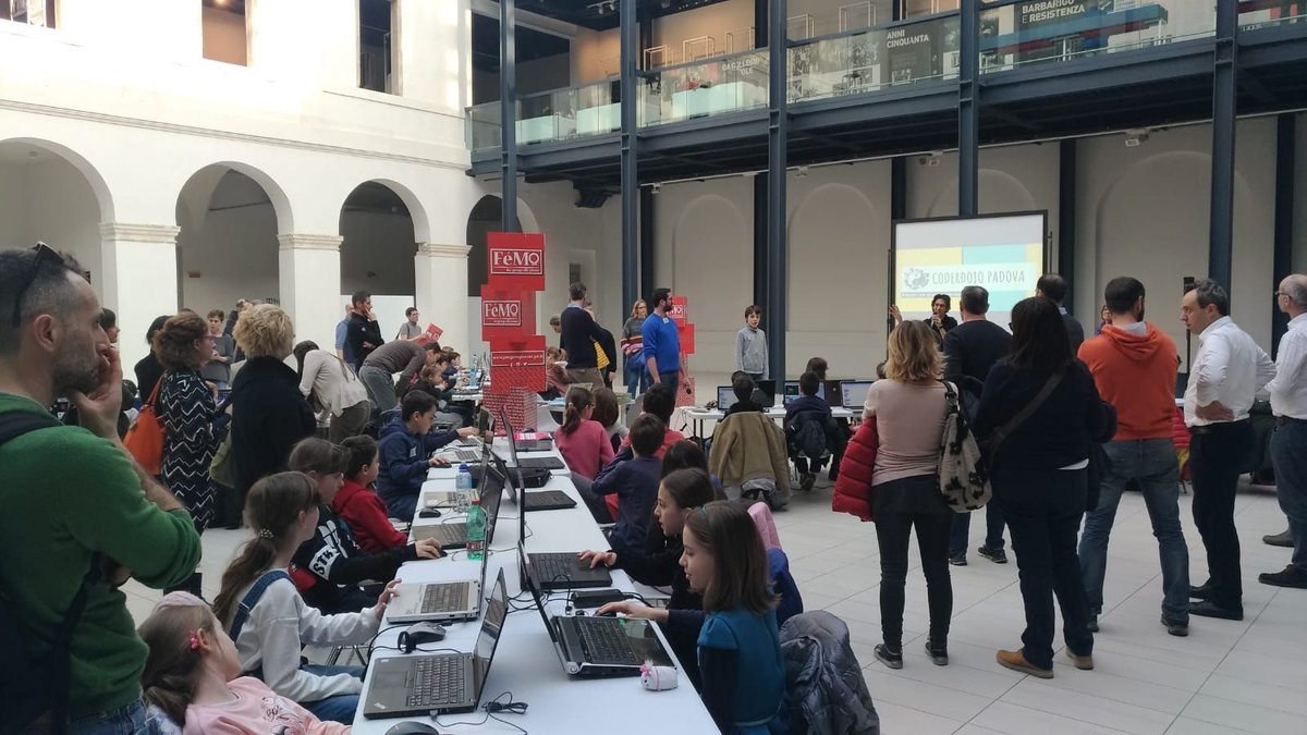 coderdojopd's tweet image. Buon Compleanno #CODERDOJOPD !!!!!!!!!!!!!! 😀😀😀😀😀
Lo festeggiamo al #FeMO