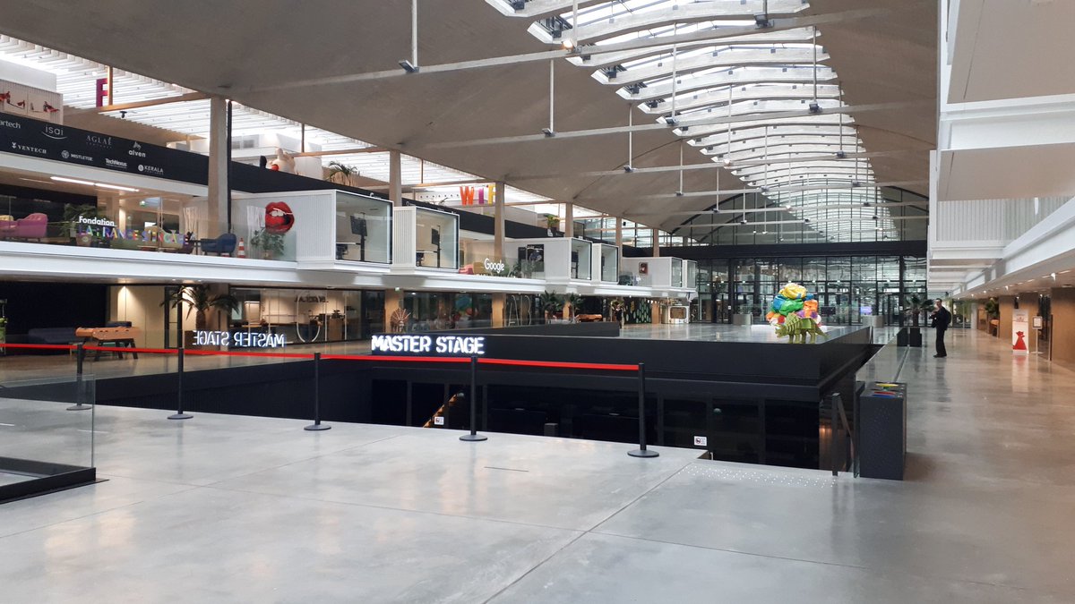 JeremyBombart's tweet photo. @experiencesbiz @Microsoft merci pour l'invitation ! #CCSO19 https://t.co/W4ShxY5YNU