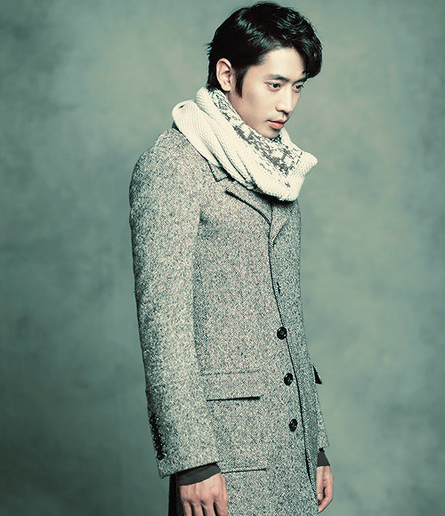 Phi_216's tweet photo. It's not soft like cotton candy but still soft π
#Shinhwa #EricMun #Echef #μ ν #μλ¦ #λ¬Έμ ν https://t.co/urcXC5EWkF