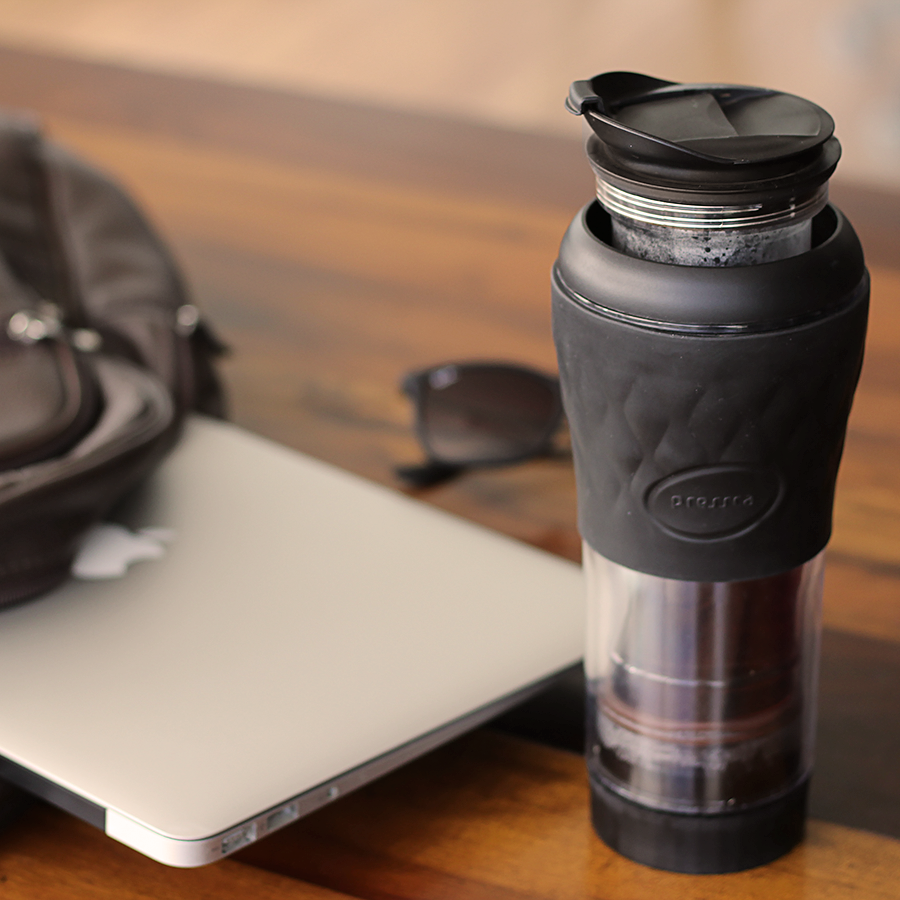 presscabr's tweet photo. O café que vai com você! 🤜🤛
#pressca #café #cafe #cafés #cafes #cafezinho #cafeina #cafedamanha #cafedatarde #cafeteria #cafetería #cafeespecial #cafesespeciais #coffee #coffeetime #coffeelover #coffeegram #coffeeculture #coffeeoftheday #instacoffee https://t.co/u6w9kcDIES