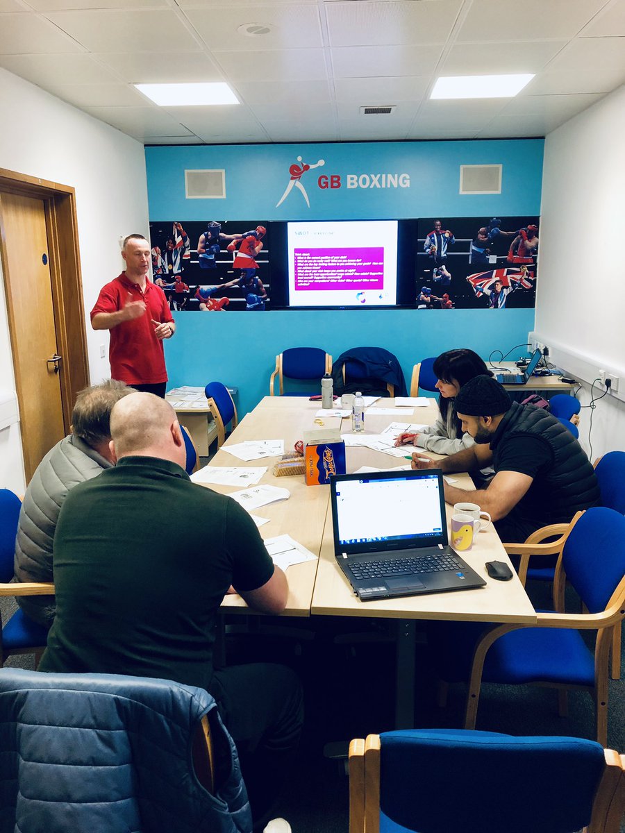 alexleguevel's tweet image. Spending the day with @YorkshireSport &amp;amp; @AshHurrellCSO up in Sheffield for an @England_Boxing specific @ClubMatters Workshop 🏴󠁧󠁢󠁥󠁮󠁧󠁿🥊 Developing a Business Plan &amp;amp; Club Structures 👊🏼 #ClubMatters #BoxingDevelopment @SportStructures