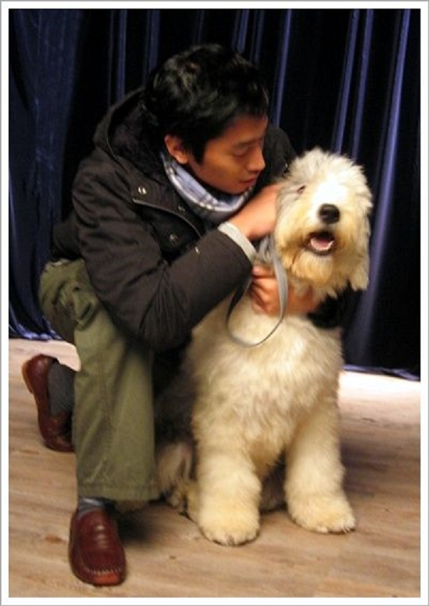 Phi_216's tweet photo. I guess I have switched to dog theme lmao
#Shinhwa #EricMun #Echef #μ ν #μλ¦ #λ¬Έμ ν https://t.co/UDXcmJkvoZ