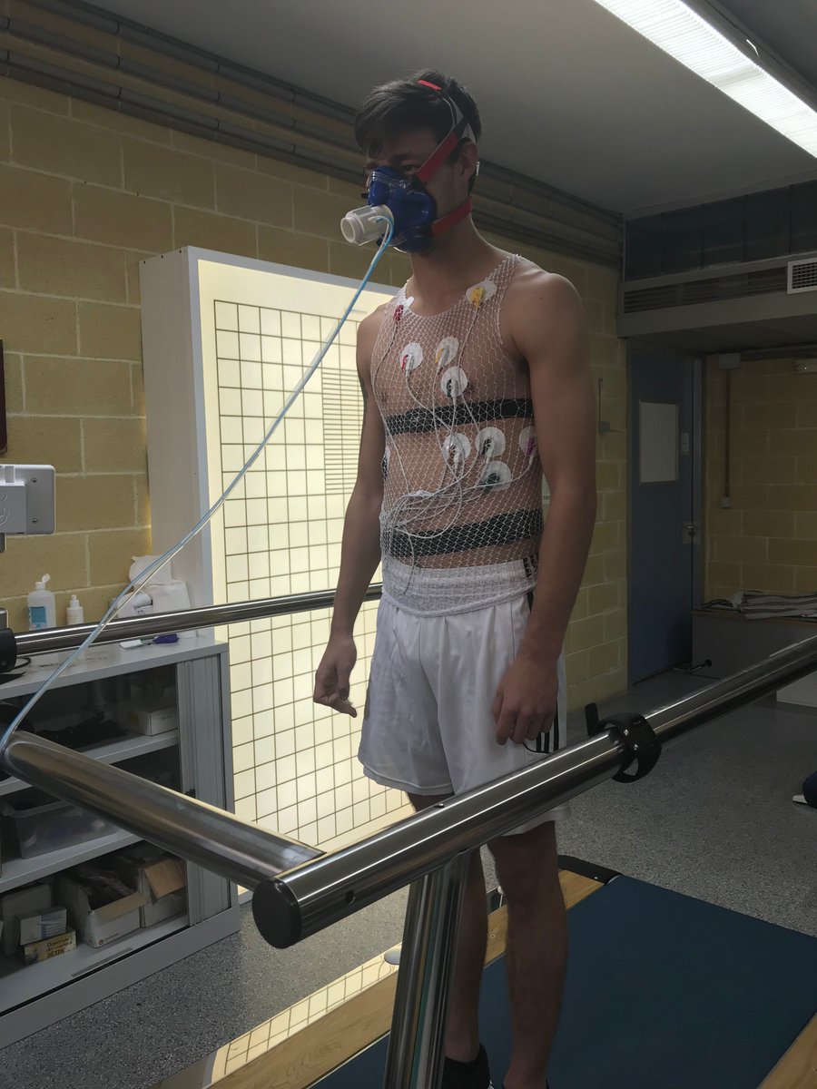 CEI_Tartessos's tweet photo. Los alumnos de Primero del #GSTEAS del @CEI_Tartessos han visitado las instalaciones del #centroandaluzmedicinadeportiva, donde han podido presenciar como se realiza un electrocardiograma, una espirometría, una prueba de esfuerzo o diferentes tests de saltos, @centrostafad https://t.co/00cqsVKl5m